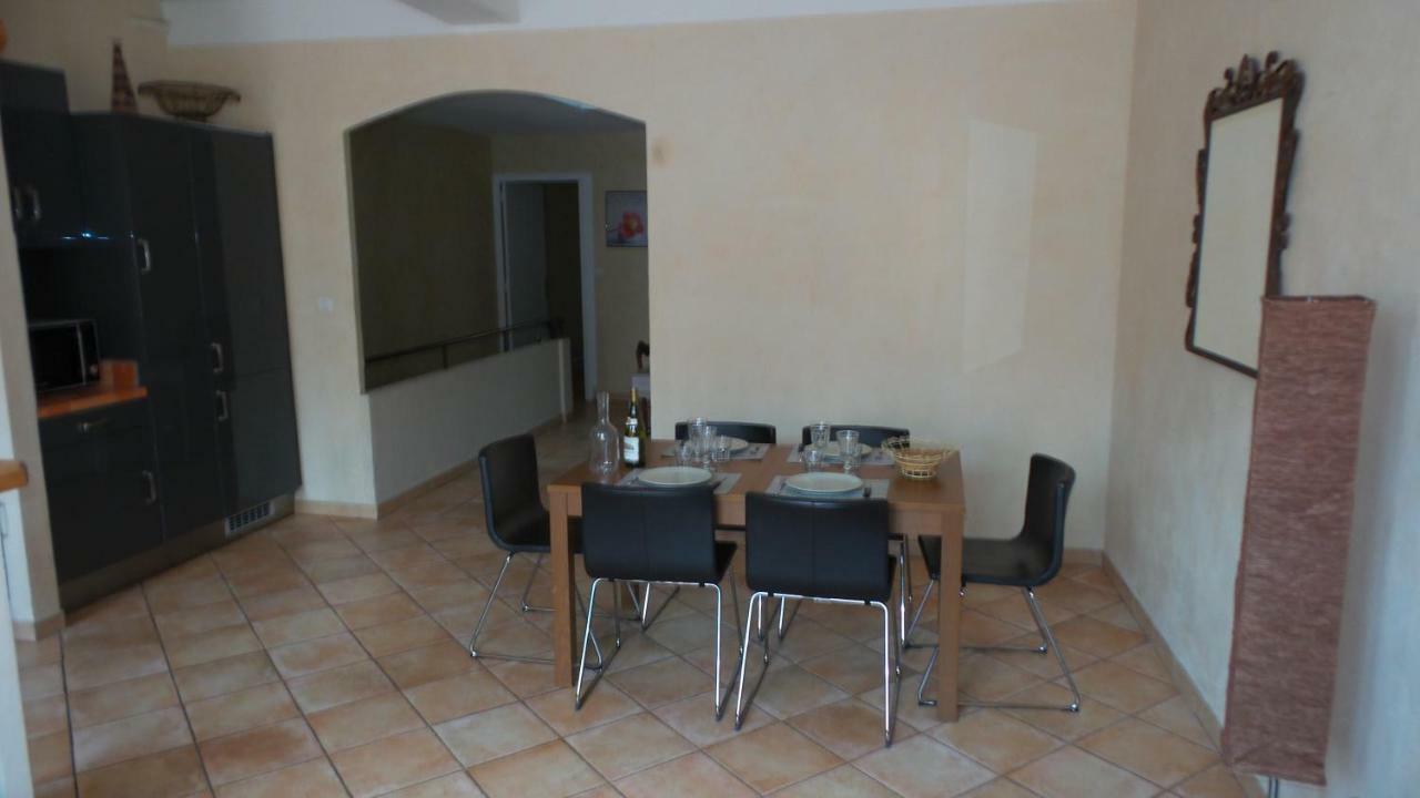Spacieux Logement Face A La Cite Medievale Carcassonne Ngoại thất bức ảnh